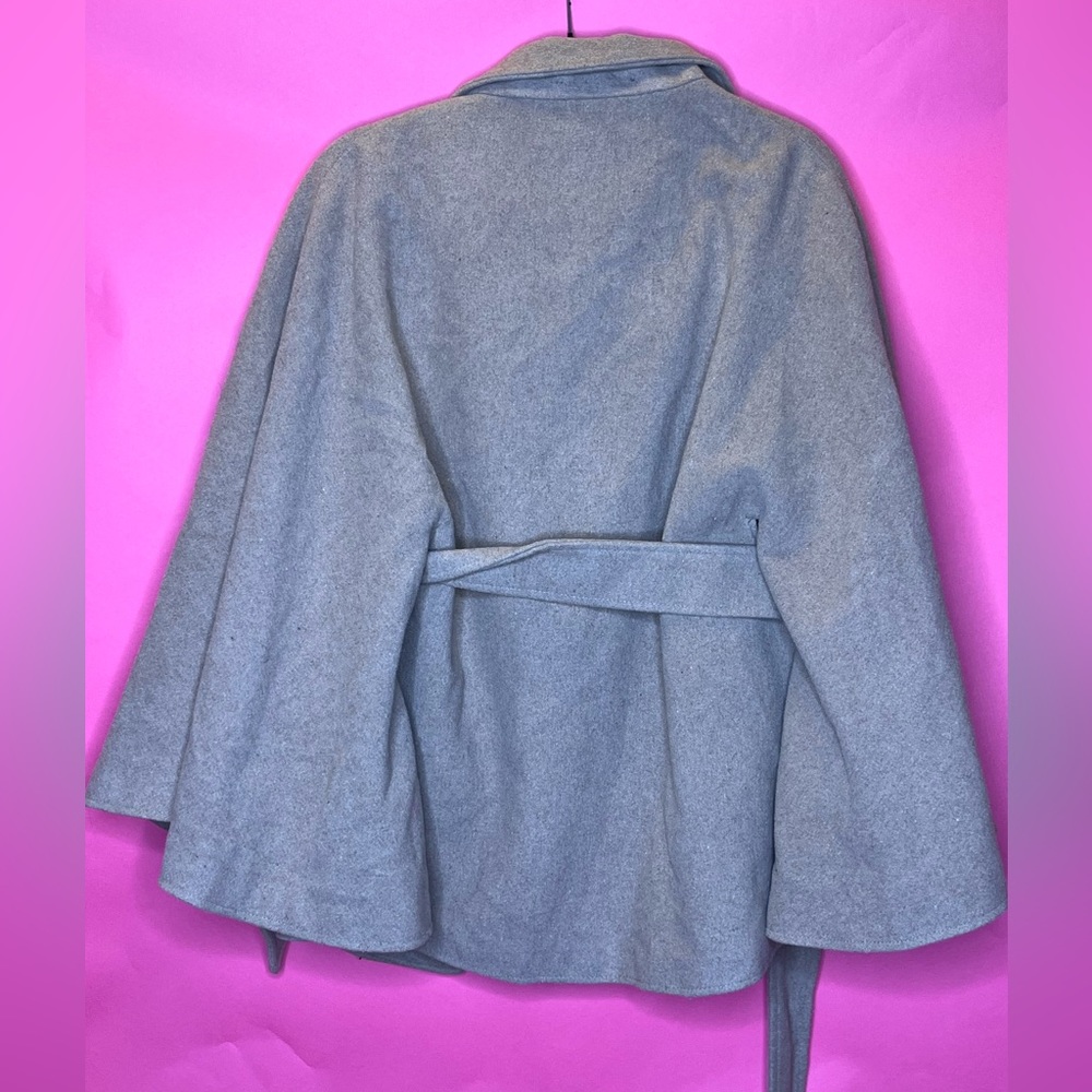Coat - Picture 5 of 6